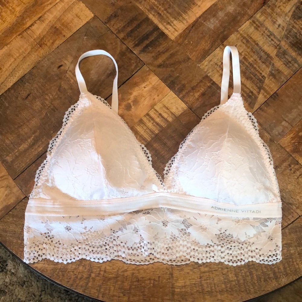 Adrienne Vittadini lace plunging v-neck adjustable strap bralette, size large